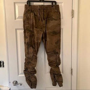 H&M Men’s Camouflage Joggers